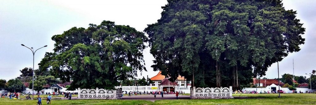 10 Tempat Wisata yang Membuatmu Bisa Putus Dengan Pacar svg xml  3Csvg 20viewBox 3D 270 200 201024 20341 27 20xmlns 3D 27http 3A 2F 2Fwww - Dolan Dolen