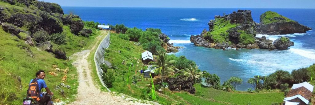 9 Pantai Terbaik di Yogyakarta svg xml  3Csvg 20viewBox 3D 270 200 201024 20341 27 20xmlns 3D 27http 3A 2F 2Fwww - Dolan Dolen