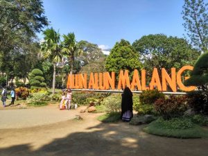 Alun-Alun Kota Malang svg xml  3Csvg 20viewBox 3D 270 200 20300 20225 27 20xmlns 3D 27http 3A 2F 2Fwww - Dolan Dolen