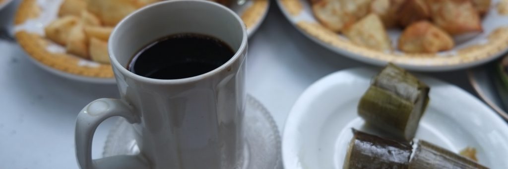 Kedai Kopi di Bandung, Kedai Kopi Bandung, Bandung, Kota Bandung, Dolan Dolen, Dolaners svg xml  3Csvg 20viewBox 3D 270 200 201024 20341 27 20xmlns 3D 27http 3A 2F 2Fwww - Dolan Dolen