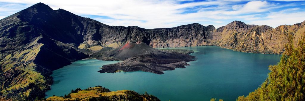 Mitos yang Menjadikan Gunung Rinjani Menarik Untuk Didaki svg xml  3Csvg 20viewBox 3D 270 200 201024 20341 27 20xmlns 3D 27http 3A 2F 2Fwww - Dolan Dolen