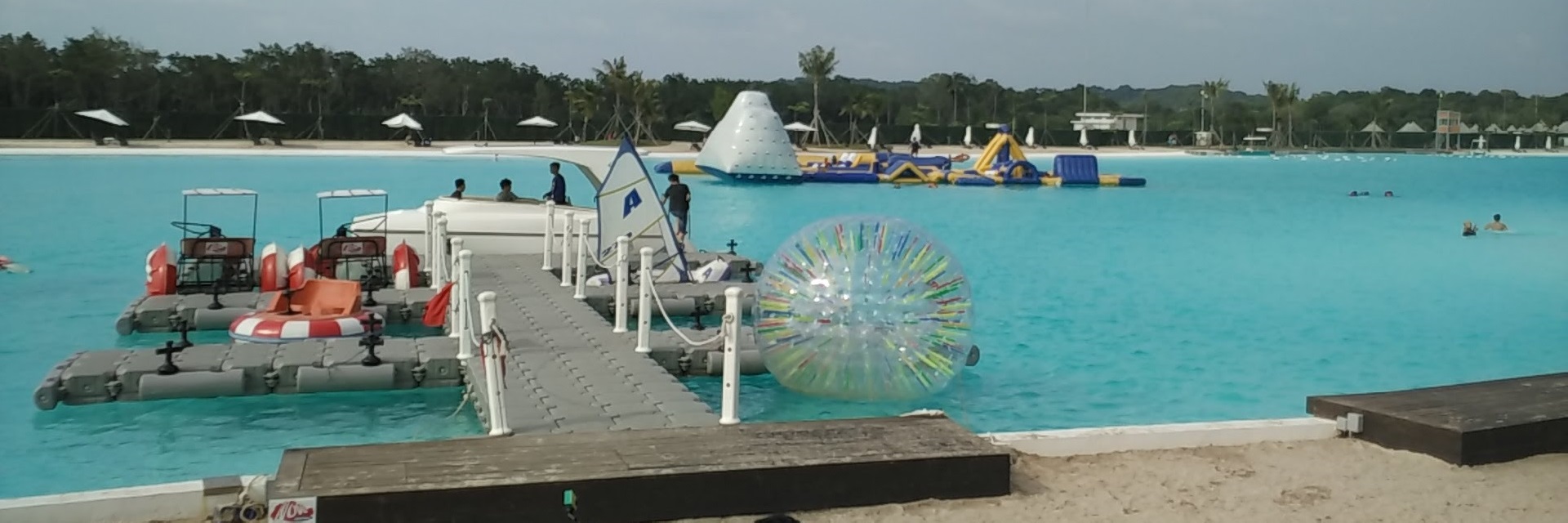 kolam renang waterpark kenjeran surabaya  Dolan Dolen