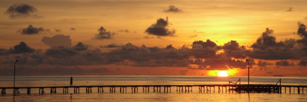 Sunset Pantai Malang, Kabupaten Malang, Dolan Dolen, Dolaners svg xml  3Csvg 20viewBox 3D 270 200 201024 20341 27 20xmlns 3D 27http 3A 2F 2Fwww - Dolan Dolen