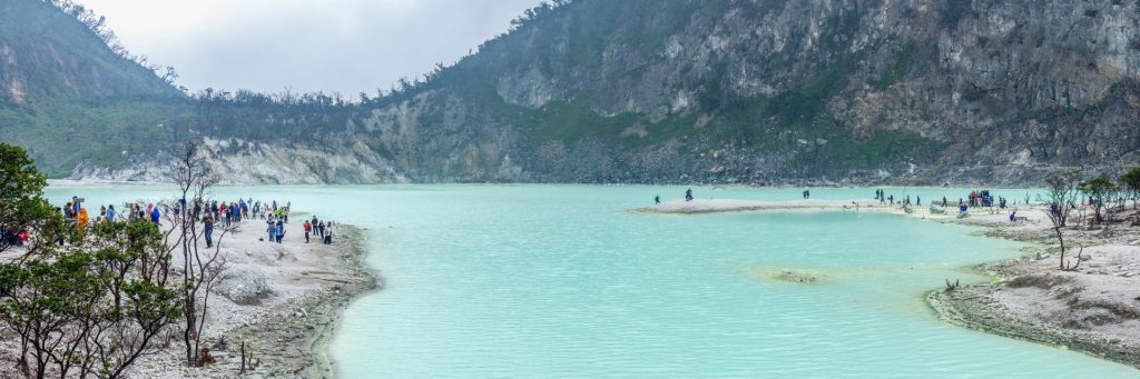 Wisata Alam Bandung Wajib Dikunjungi svg xml  3Csvg 20viewBox 3D 270 200 201024 20341 27 20xmlns 3D 27http 3A 2F 2Fwww - Dolan Dolen