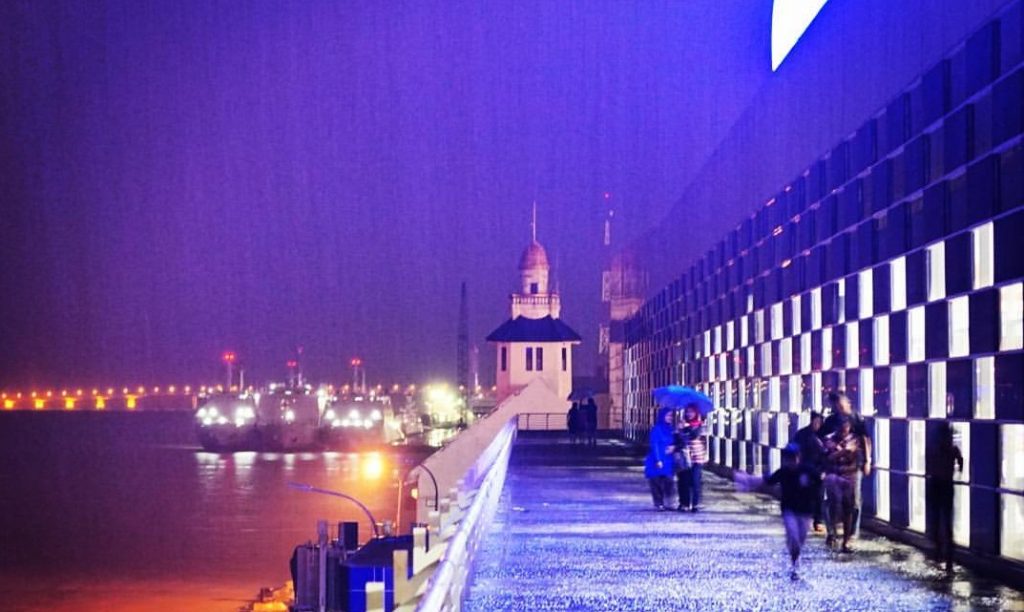 jalan-jalan, jalan-jalan di surabaya, jalan-jalan di kota surabaya, dolan-dolen, dolaners svg xml  3Csvg 20viewBox 3D 270 200 201024 20612 27 20xmlns 3D 27http 3A 2F 2Fwww - Dolan Dolen